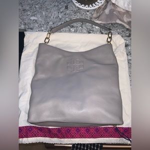 Tory Burch grey bag gold hardware, excellent condition, dustbag included